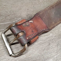 Flat 2.5" Leather Back Cinch, Center Buckle *gc, older, bent, rubs, scrapes, mnr dirt & stains
