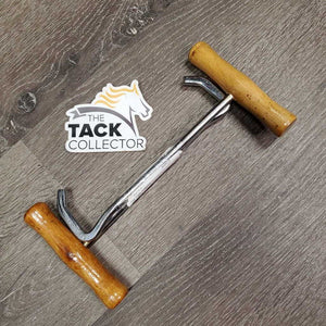 Pr Boot Pulls, wood handle *vgc/xc, clean, mismatched?