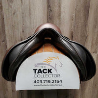 17.5 *6.25 Black Country Wexford All Purpose, 0 Billet Guards, Black Cotton Black Country Cover. Wool Flocking, Lg Front & Back Blocks, Front & Rear Gusset Panels, Flaps: 14"L x 13"W Serial #: 17 1/2 W 10889
