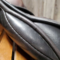 17.5 *6.25 Black Country Wexford All Purpose, 0 Billet Guards, Black Cotton Black Country Cover. Wool Flocking, Lg Front & Back Blocks, Front & Rear Gusset Panels, Flaps: 14"L x 13"W Serial #: 17 1/2 W 10889
