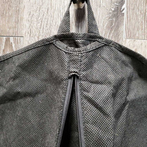 Light Garment Bag, Zipper, "Equi Products *vgc, clean, hairy