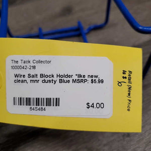 Wire Salt Block Holder *like new, clean, mnr dusty