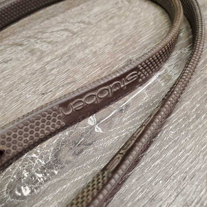 V.Short (& uneven) Rubber Reins *xc, clean, mnr scrapes, trimmed end