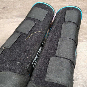 2: Ice Vibe Boots, Ice Packs, Inserts, 1: charger & cord, bag *vgc, mnr dirt & residue