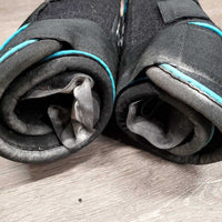 2: Ice Vibe Boots, Ice Packs, Inserts, 1: charger & cord, bag *vgc, mnr dirt & residue
