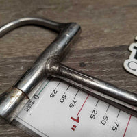 Thin D Ring Bit *gc, v.dirty, sharp bar - edge, rough welds
