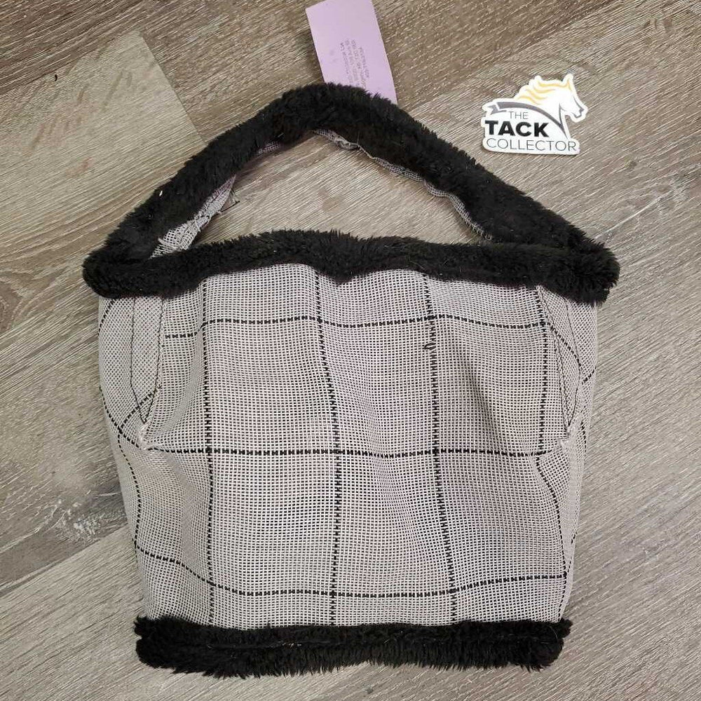 Hvy Mesh Fly Mask *gc/fair, clean, frayed edges, large rip/unstitched edge, clumpy