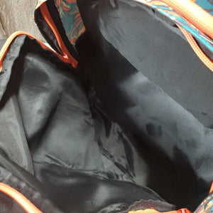 Backpack *xc/like new, clean, mnr hair
