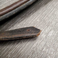 Narrow Padded Hunt Breastplate *gc, trimmed/cut ends, clean, older, residue, mnr scraped edges
