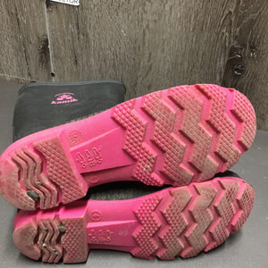 JUNIORS Pr Rubber Boots *gc, dirt/dusty, scratches, scrapes, marker