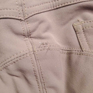 JUNIORS Hvy EuroSeat Breeches *gc, stained seat, legs & seams, undone stitching