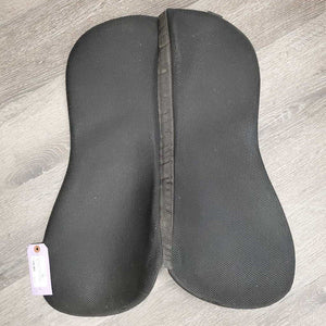 2 Ply Mesh Half Pad *vgc, mnr hair, dirt, mnr puckers, rubs