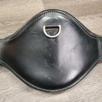 Small Padded Belly Short Girth Girth, 2x Els, D Ring *gc/fair, clean & dirty seams, scratches, deep creases & cracks