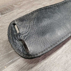 Small Padded Belly Short Girth Girth, 2x Els, D Ring *gc/fair, clean & dirty seams, scratches, deep creases & cracks