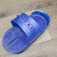 Grooming Kit: sponge, bag, 3 Brushes: curry, dandy & body *xc, mnr dirt, hair