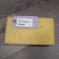 Grooming Kit: sponge, bag, 3 Brushes: curry, dandy & body *xc, mnr dirt, hair