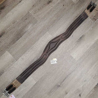 Anatomical Girth, 2x els, 3x D Rings *gc, clean, dry, creases, rubs, hairy seams, rubs, weak/frayed D Rings
