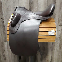 18" *Adjustable Encore EQ Dressage Saddle, Blue EQ Cover, 2 Saddle Pads (Black, White), 4 Discs (2 thin/front, 2 wide/back), 2 Flaps, tools, Serial #: 8503
