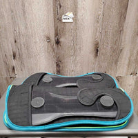 18" *Adjustable Encore EQ Dressage Saddle, Blue EQ Cover, 2 Saddle Pads (Black, White), 4 Discs (2 thin/front, 2 wide/back), 2 Flaps, tools, Serial #: 8503