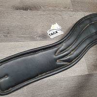 Anatomical Thick Padded Leather Dressage Girth, D Ring *gc, clean, dirty & hairy seams
