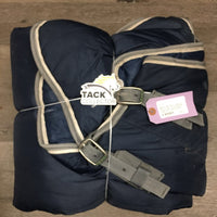 Med Winter Blanket, 2 legs *gc, clean, mnr wpf, dirt, rubs, threads, scrapes, slices, stains, lining tear, undone stitch.
