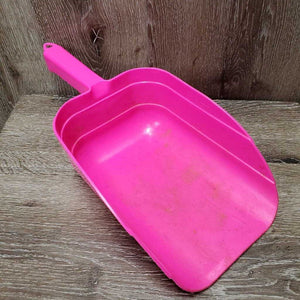 Plastic Feed Scoop *gc, clean, scratches, residue, stains, scrapes