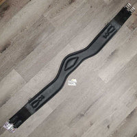Anatomical Shoulder Relief Padded Girth, 2x els, 3x D Rings *xc, clean, mnr dust, rubs & hair