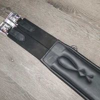 Anatomical Shoulder Relief Padded Girth, 2x els, 3x D Rings *xc, clean, mnr dust, rubs & hair
