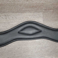 Anatomical Shoulder Relief Padded Girth, 2x els, 3x D Rings *xc, clean, mnr dust, rubs & hair