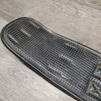 Nylon Web & Neoprene Dressage - Short Girth, 2x els *gc, clean, dirty & hairy seams, creases, faded, rubs
