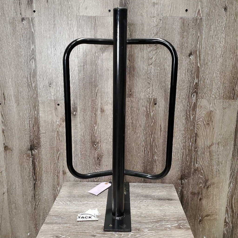 Hvy Wall Mount Metal Western Saddle Rack & Pad Holder *vgc, scratches, dusty, oily, rubs