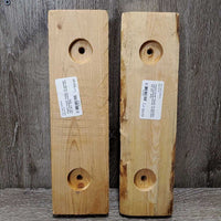 Plastic Corner Feeder, 2x wooden wall mounting boards *xc/like new, mnr dirt