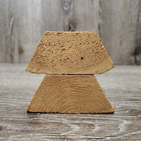 Plastic Corner Feeder, 2x wooden wall mounting boards *xc/like new, mnr dirt
