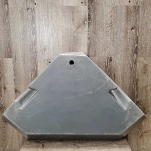 Plastic Corner Feeder, 2x wooden wall mounting boards *xc/like new, mnr dirt