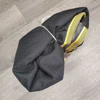 Med Winter Neck ONLY *vgc, mnr wpf, dirty, mnr smell, threads, snags, fillm, faded