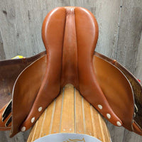 17" W *6" Courbette Close Contact Saddle, 2 Billet Guards, Purple Fleece Cover, Foam Panels, Med Front Pencil Rolls, Rear Gusset Panels, Flaps: 14"L x 13"W Serial #: 901975
