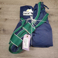 Medium Winter Neck *gc, 0 wpf, clean, tears, pills, snags, frayed els, faded, mnr hair, threads, rubs
