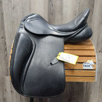 18" *W 6" Zaldi Platinum Dressage Saddle, XL Front Exterior Block, Wool Flocking, Rear Gusset Panels, Padded Seat, Flaps: 17"L x 10"W Serial # 201 426 18 32
