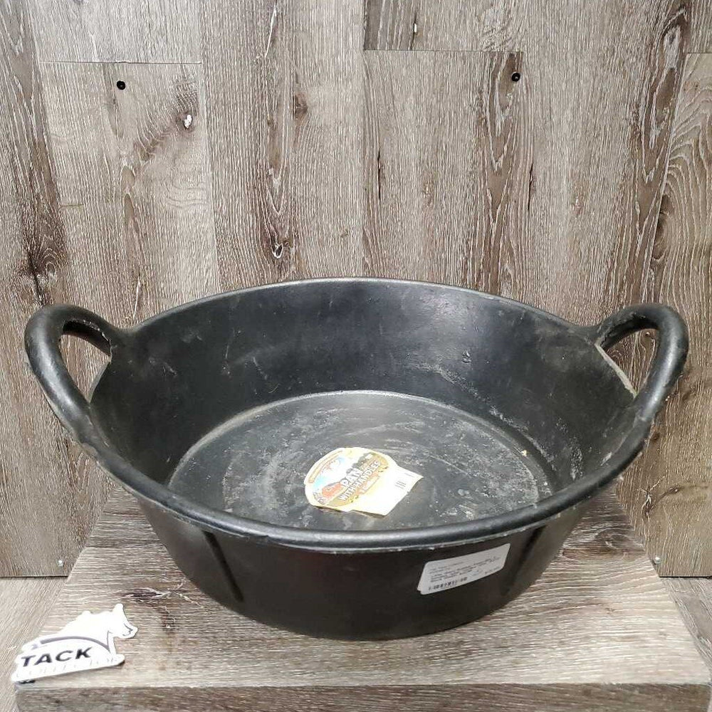 Rubber Feed Bin, 2 handles, label *xc/like new, dusty