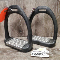 Plastic Flexi Stirrup Irons, Cheese Grater Grips *vgc, mnr dirt, film, scuffs & scratches
