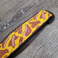 "Hot Dogs & Steaks" Nylon Web & Ribbon Dog Leash *like new