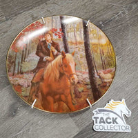 "Taylor" by Rob Sauber Decorative Plate #1863, Holder *vgc