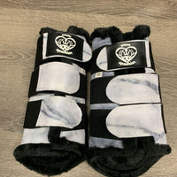 Pr Fleece Lined Closed Boots, velcro *like new
