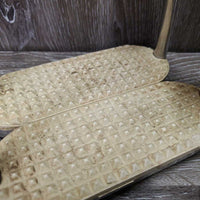 Pr Fine Light Stirrup Irons, grips *vgc, dirt, sticker, scratches