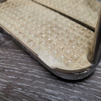 Pr Fine Light Stirrup Irons, grips *vgc, dirt, sticker, scratches