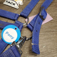 Nylon Halter, snap *gc/fair, dirty, stains, bent/folded nose, edge rubs
