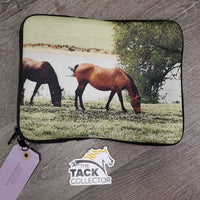 Padded Neoprene Bag, Zipepr *vgc/xc, clean