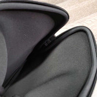 Padded Neoprene Bag, Zipepr *vgc/xc, clean
