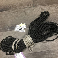 Thin Nylon Hay Net *gc, mnr dirty, snags, rubs & stains
