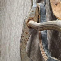 Studded Headstall, Curb Bit, Split Reins *gc/fair, dry, v.stiff, bent, older, cracks, rustNO throatlatch
